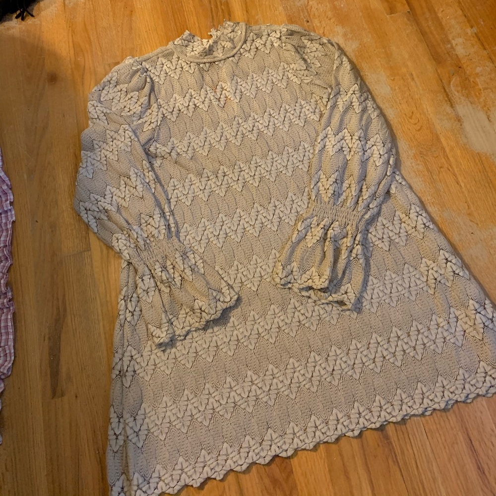 Short tunic/mini dress in lace